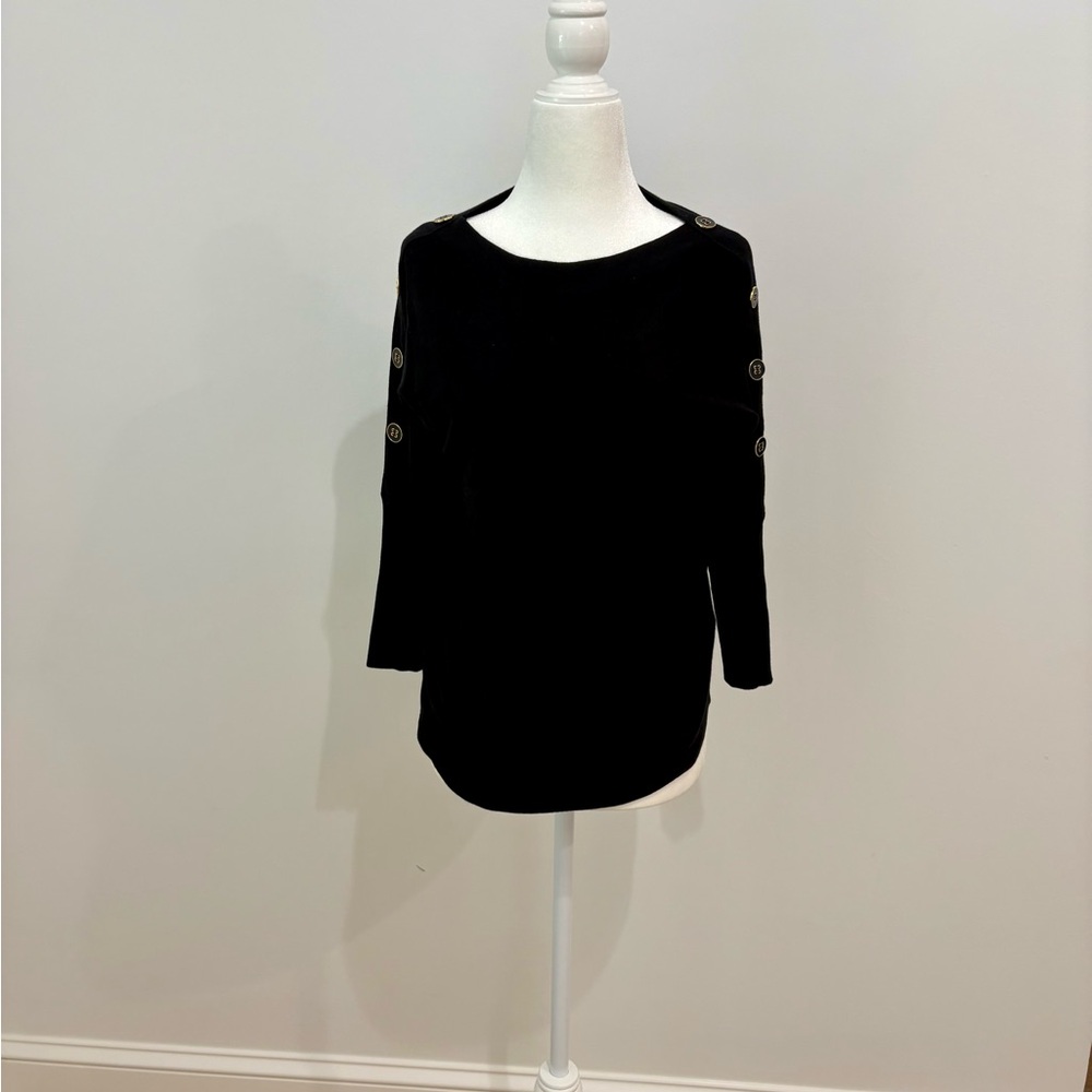 Rachel Zoe Black Button-Shoulder Women’s lightweight sweater